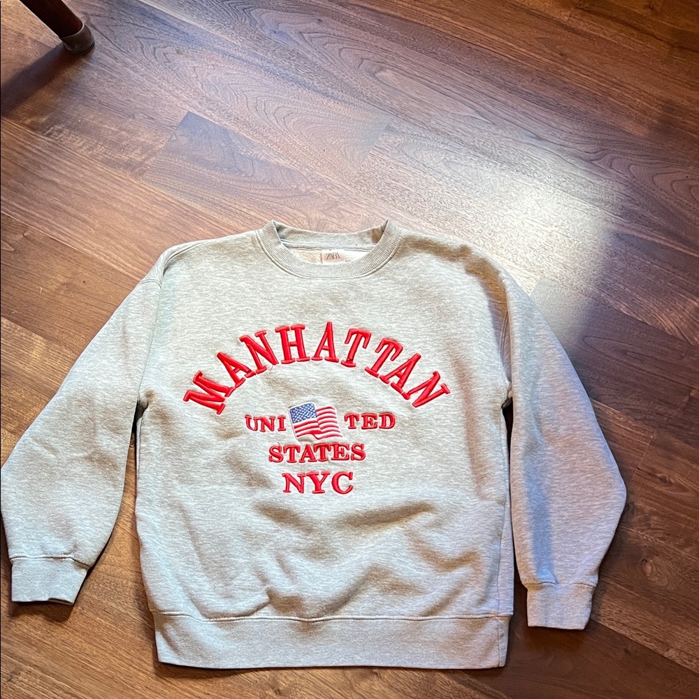 Zara Gray Sweatshirt with Red Manhattan NYC Print
